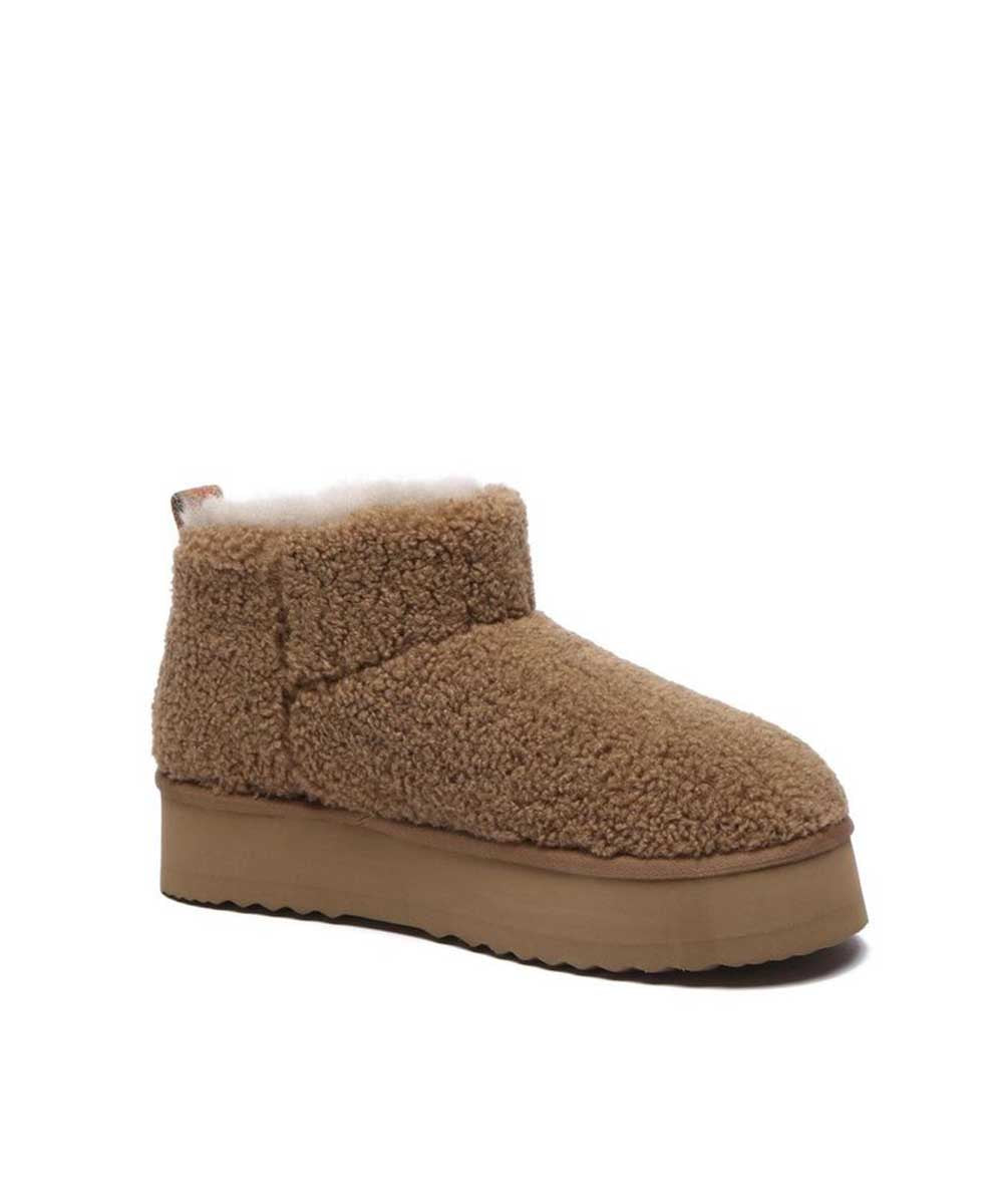 Women's Ultra Platform Curly Boots Secondary image