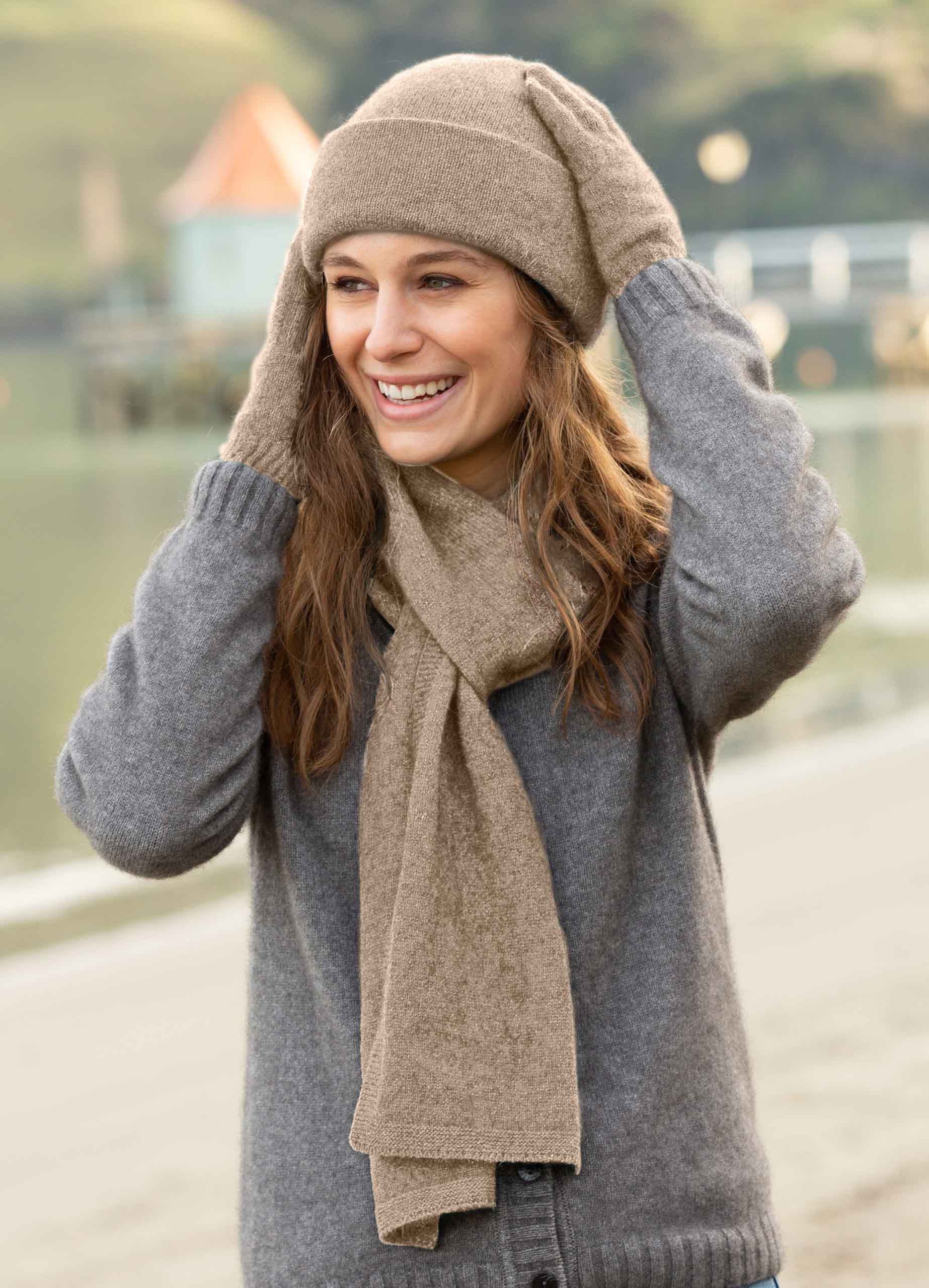 Merino Possum Scarf Secondary image
