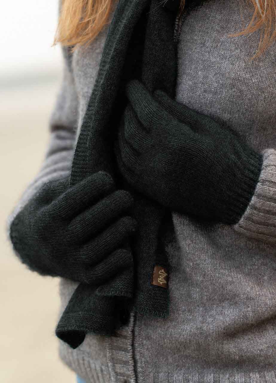 Merino Possum Gloves Secondary image