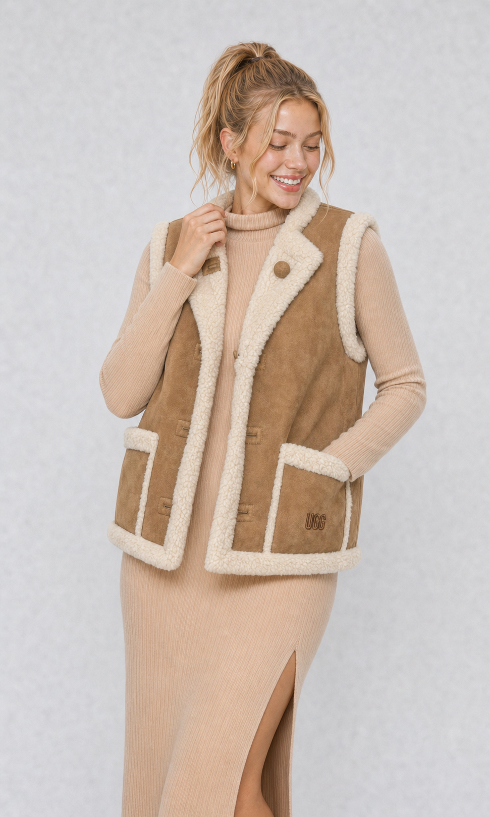 UGG Women's Noosa Reversible Vest - Almond/Natural