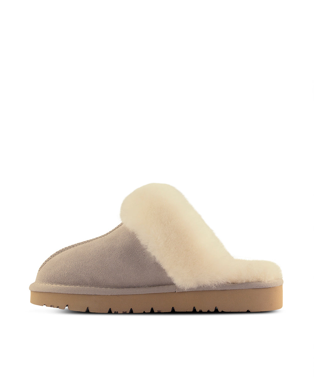 Women's UGG Fuzzy Slippers