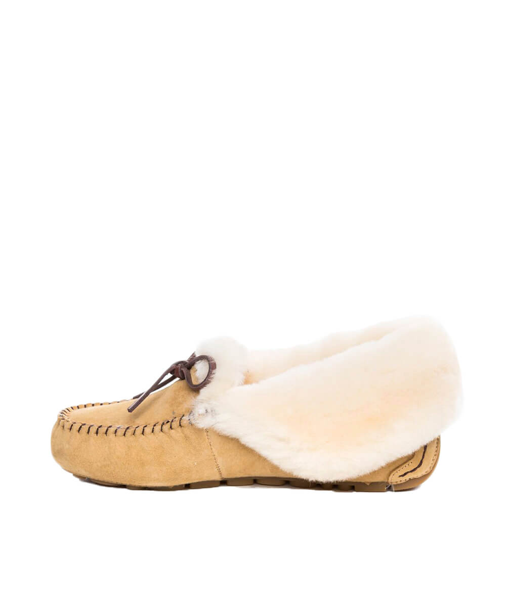 Women's UGG Collar Moccasin